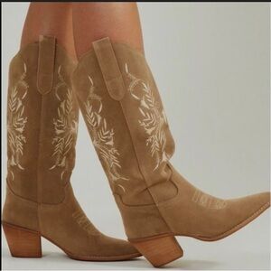 ALTAR’D STATE flora western boot💕